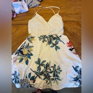 Open back, white flower dress